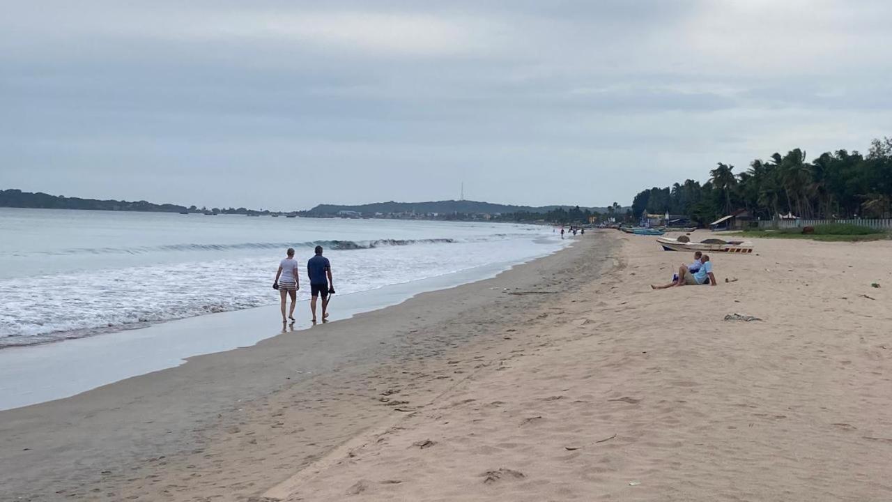 Ceylon Beach Haven Uppuveli Triquinimale Exterior foto